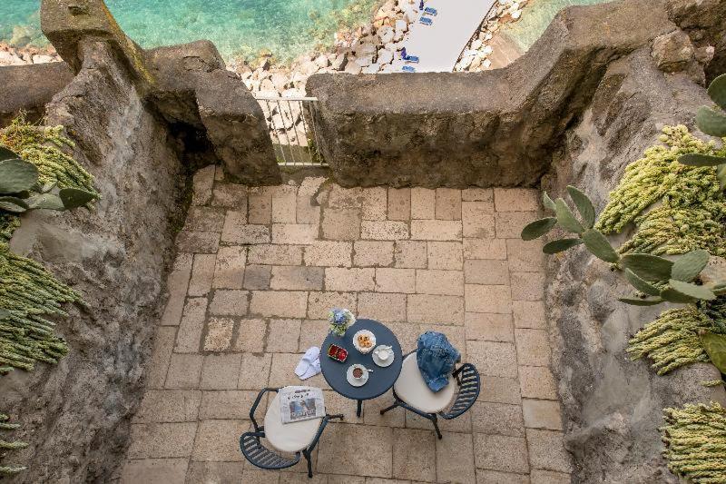 Deluxe Triple Room with Sea View